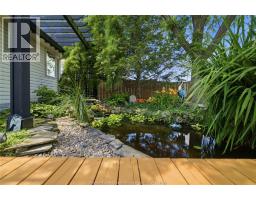 66 TOWNSVIEW COURT - 40