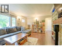 21 ELLA STREET South - 20