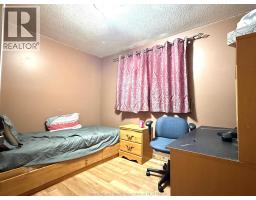 1566 CURRY AVENUE - 11