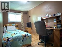 1566 CURRY AVENUE - 12