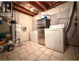 1566 CURRY AVENUE - 17