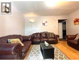 1566 CURRY AVENUE - 4
