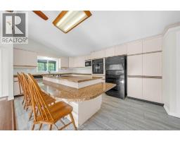 1 Spruce STREET - 17