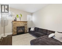 1220 GLADSTONE - 6