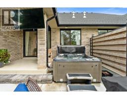 223 Livingstone CRESCENT - 39