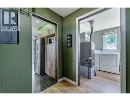 20838 A & B Sideroad - 2
