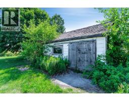 20838 A & B Sideroad - 30