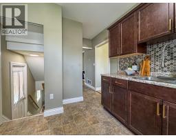 1720 MARENTETTE AVENUE - 12