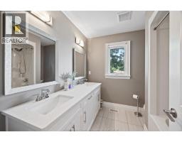 225 ELSWORTH - 19