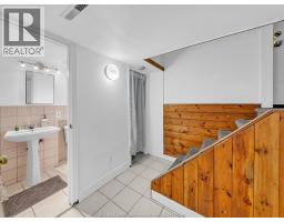 894 DOUGALL - 37