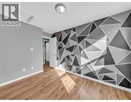 894 DOUGALL - 9
