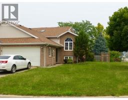 151 CHRISTINA CRESCENT - 2