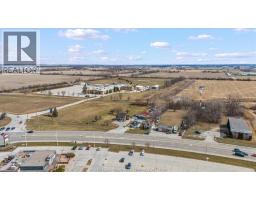 4590 WALKER ROAD - 36