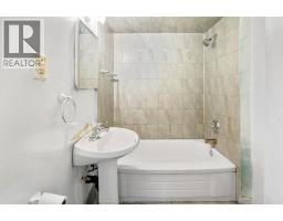 691 RANDOLPH - 28