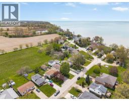 114 GLOUCESTER DRIVE - 34