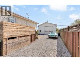 114 GLOUCESTER DRIVE - 6