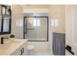 3381 Pineview CRESCENT - 14