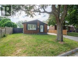 3381 Pineview CRESCENT - 3