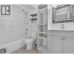 828 MICHAEL DRIVE - 26