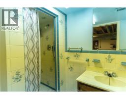 3640 Charlevoix AVENUE - 36