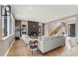 2572 MAYFAIR AVENUE South - 9