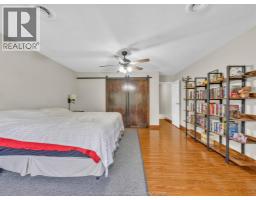 345 Robson ROAD UnitNo. 18 - 15