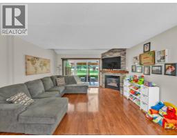 345 Robson ROAD UnitNo. 18 - 9