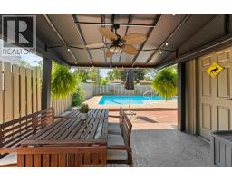 321 Betty DRIVE - 33