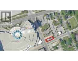 194 GLENGARRY AVENUE - 3