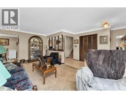 646 ESTATE PARK - 8