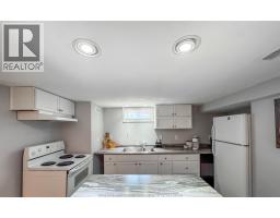 979 BELLEPERCHE PLACE - 21