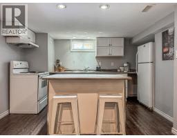 979 BELLEPERCHE PLACE - 31