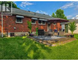 979 BELLEPERCHE PLACE - 36