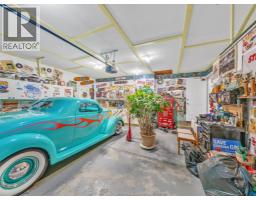 845 SUPERIOR STREET - 23