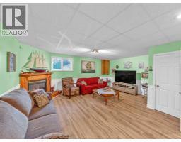 845 SUPERIOR STREET - 25