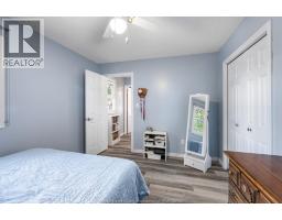 538 Michael CRESCENT - 25