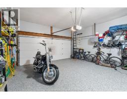 538 Michael CRESCENT - 38