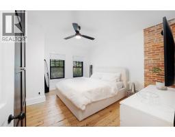 852 MONMOUTH - 20