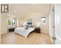 240 Gary AVENUE - 23