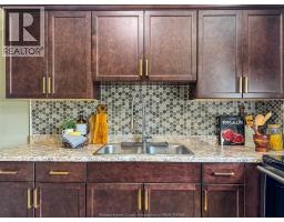 1720 MARENTETTE AVENUE - 14