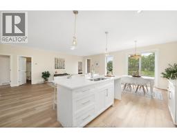45 GRAF STREET - 24