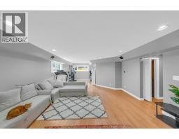 68 Wakefield AVENUE - 25
