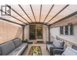 68 Wakefield AVENUE - 41
