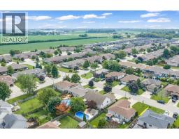 68 Wakefield AVENUE - 49