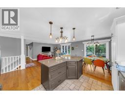 68 Wakefield AVENUE - 6