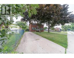 824-826 SMEETON - 2