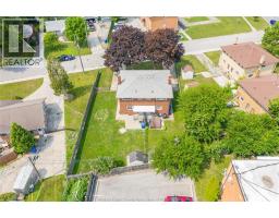 824-826 SMEETON - 49