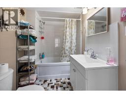1422 Elsmere AVENUE - 13