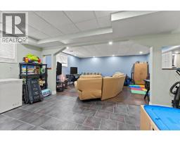 4697 HELSINKI CRESCENT - 18