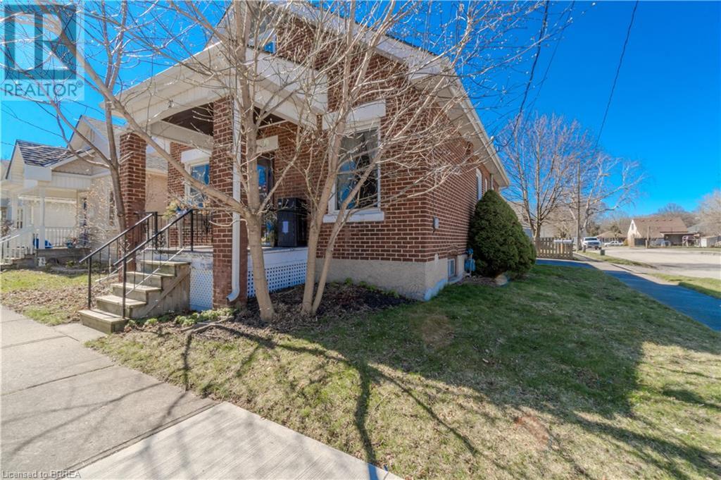 21 WADE Avenue, Brantford